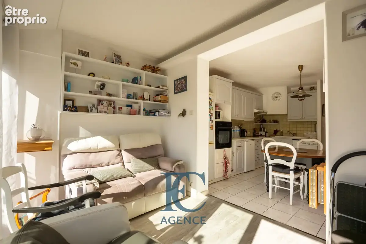 Appartement T2 près des commerces - photo 3