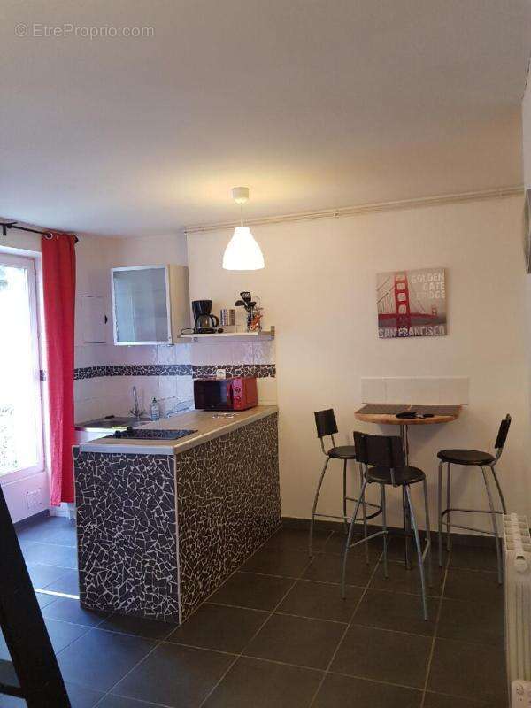 Studio meublé avec locataire en place à Saint Etienne 1 pièce 27 m2 - photo 4