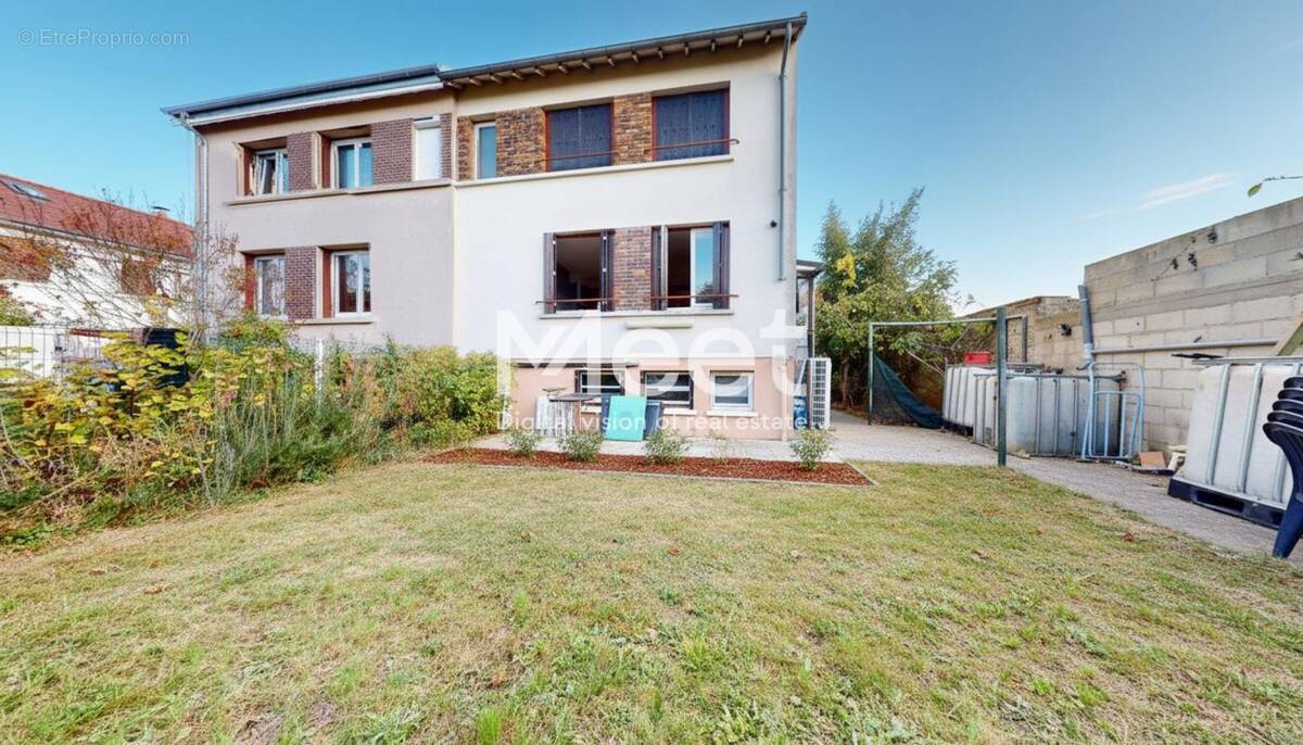 Maison à VITRY-SUR-SEINE