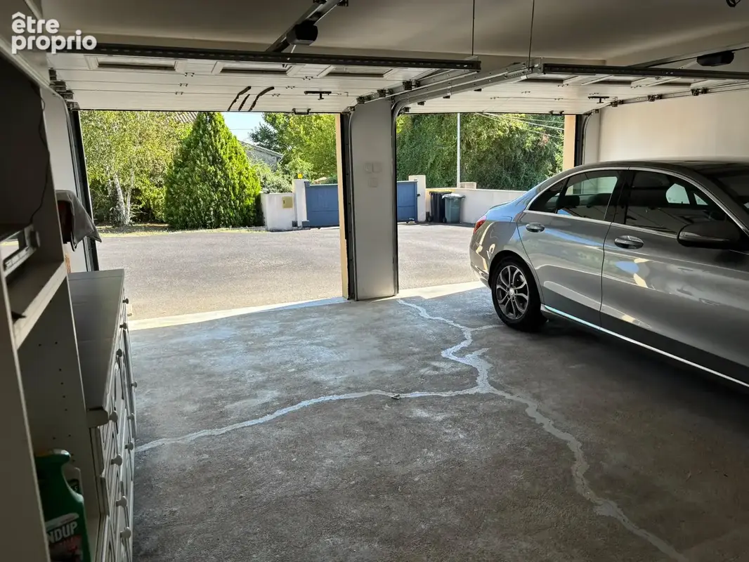 Maison familiale de 141 m2, 4 chambres avec dépendances et jardin arboré - photo 13