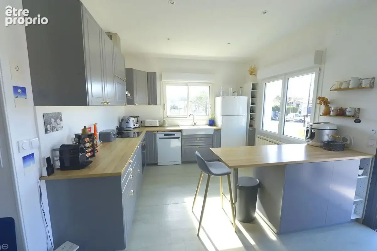 Maison 120 m² à Saint-Georges-De-Didonne  - photo 7