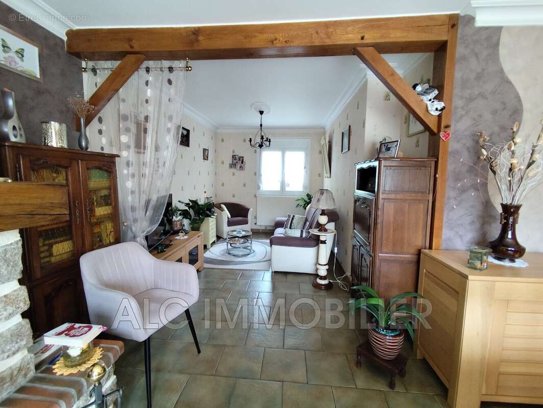 Maison à LONRAI