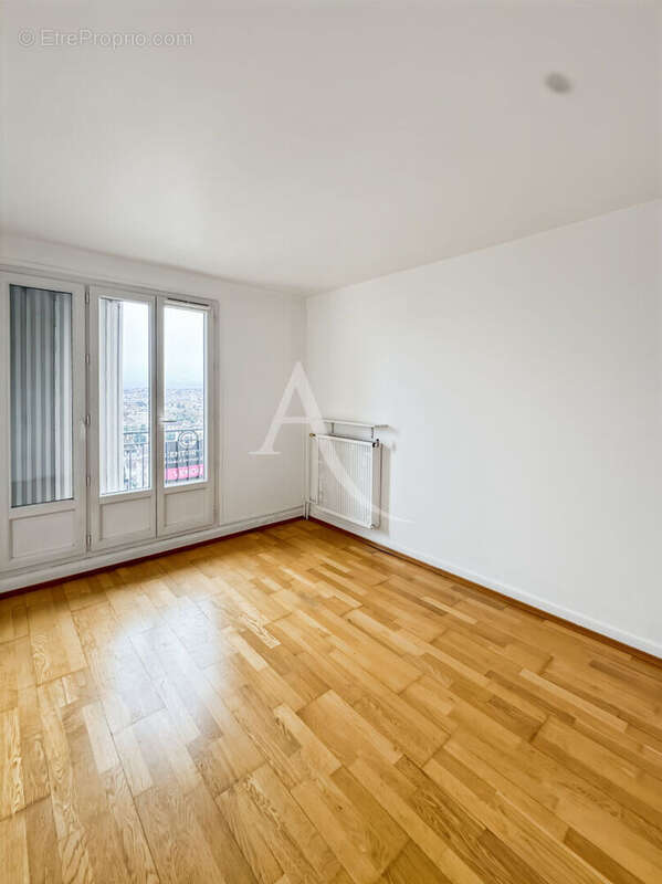Appartement à ROSNY-SOUS-BOIS