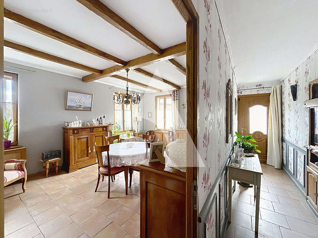 Maison à BRUILLE-SAINT-AMAND