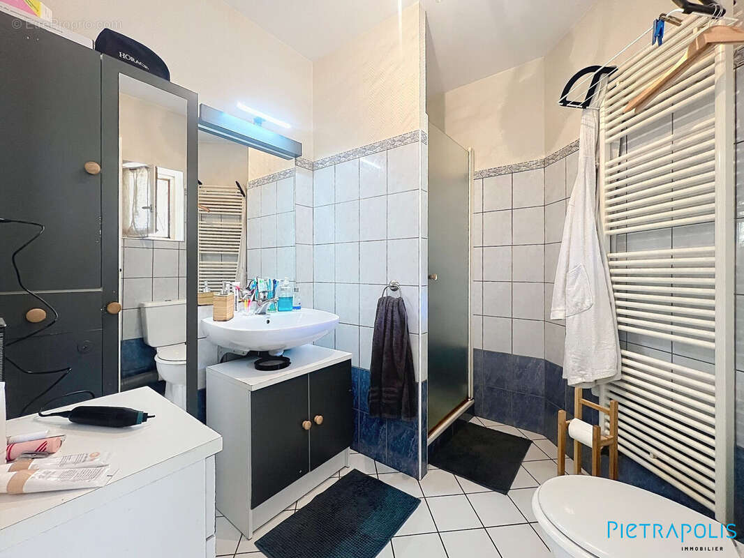 Maison 109 m² à Tarare  - photo 8