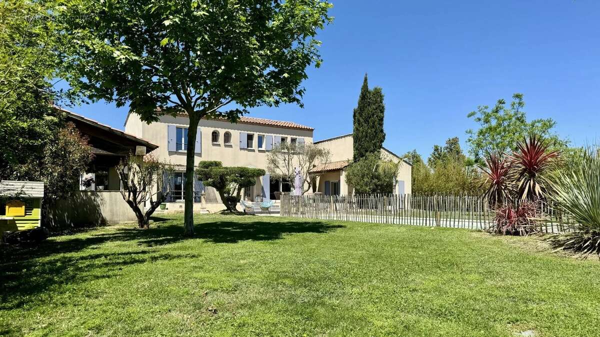 Maison à ARLES