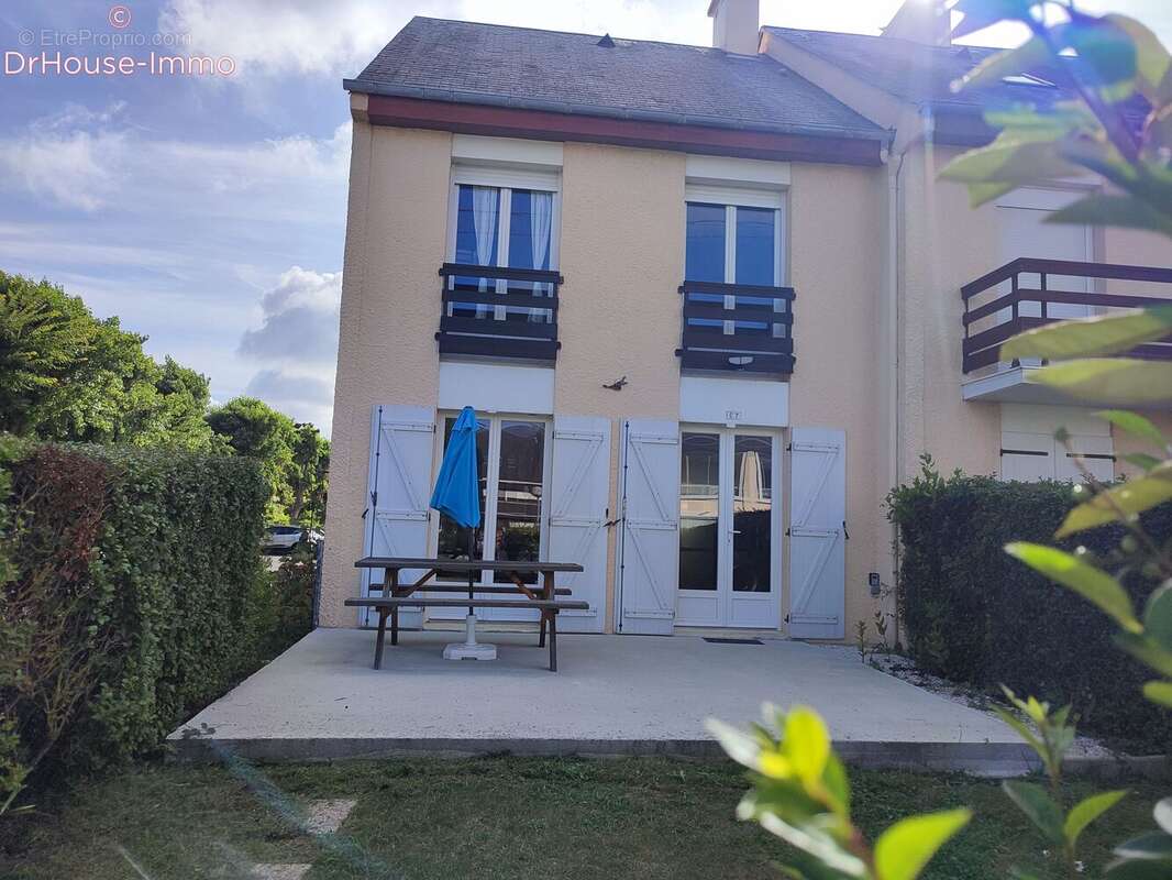 Appartement à COURSEULLES-SUR-MER
