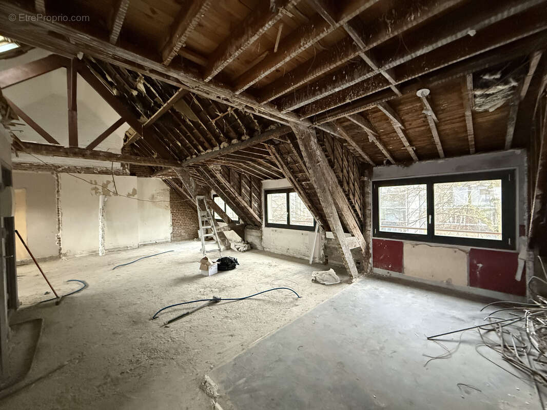 Appartement-plateau t3-t4 de 88 m2 centre ville - photo 3