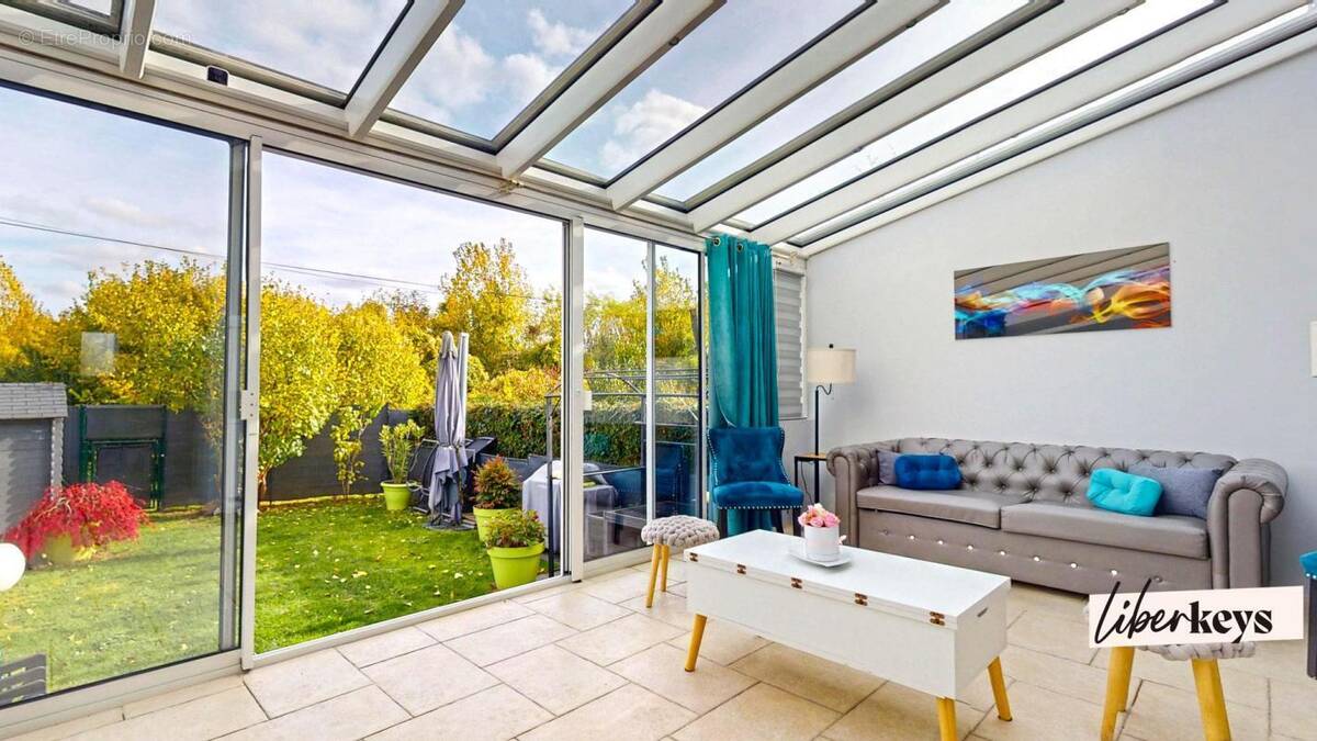 Maison à BERNES-SUR-OISE