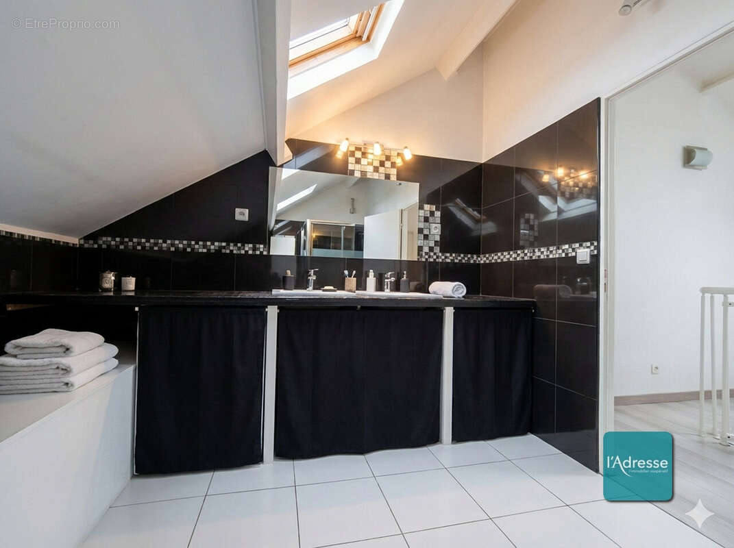 Appartement à NOGENT-SUR-MARNE