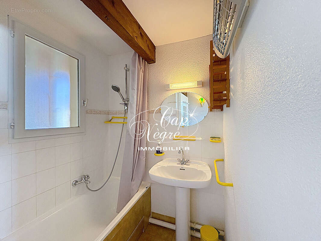 Appartement à LES ISSAMBRES
