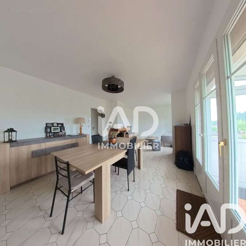 Photo 2 - Maison à VIERZON