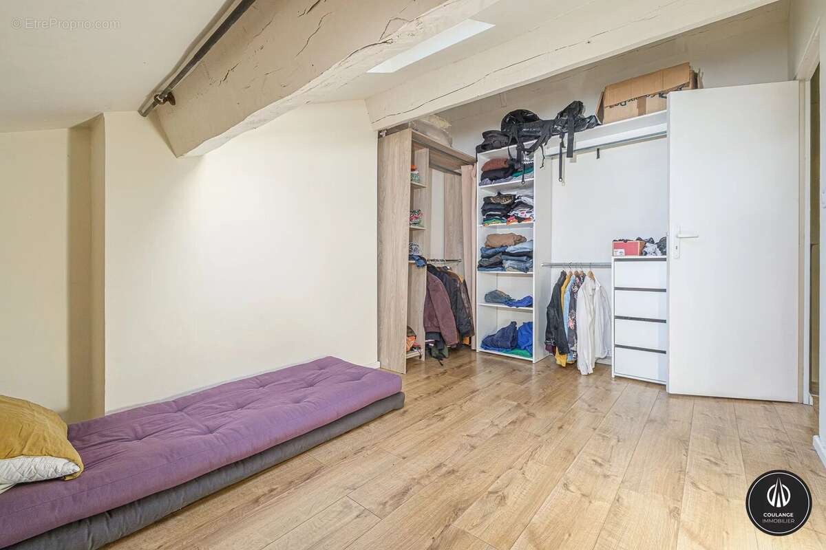 Appartement à MARSEILLE-2E
