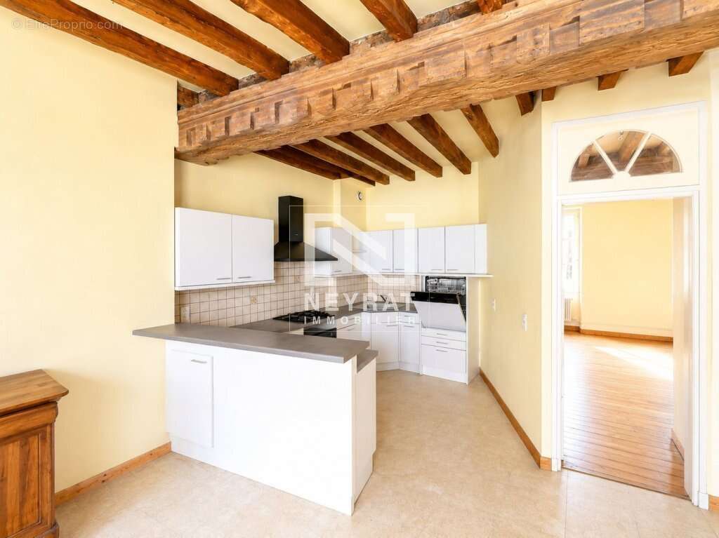 Duplex de caractère type T4 au cœur de Beaune - 107.1 m2 379 000 € - BEAUNE - photo 4
