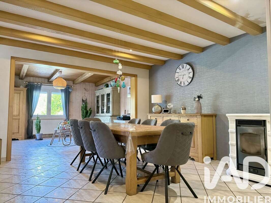 Maison 327 m² à Laning  - photo 4