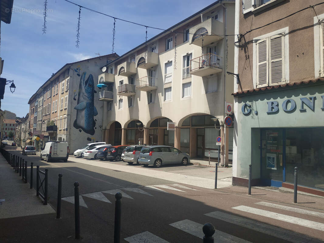 Commerce à VOIRON