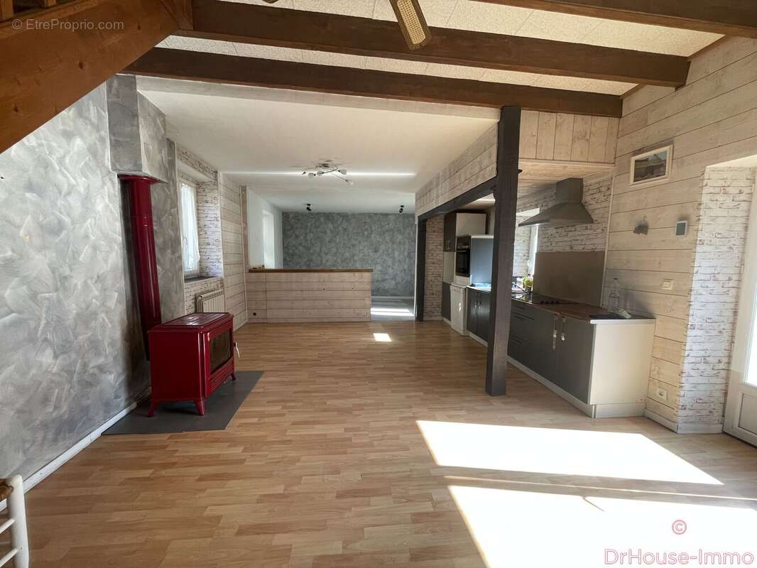 Maison à THURE