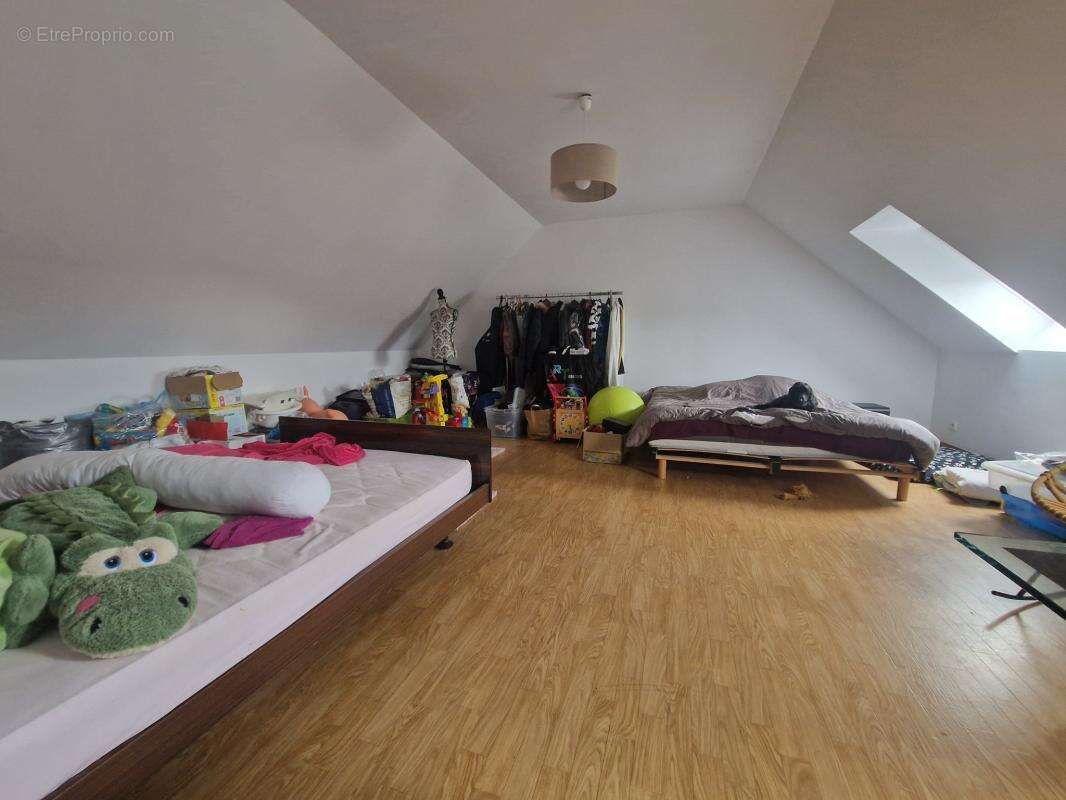 Maison à MONTFORT-LE-GESNOIS