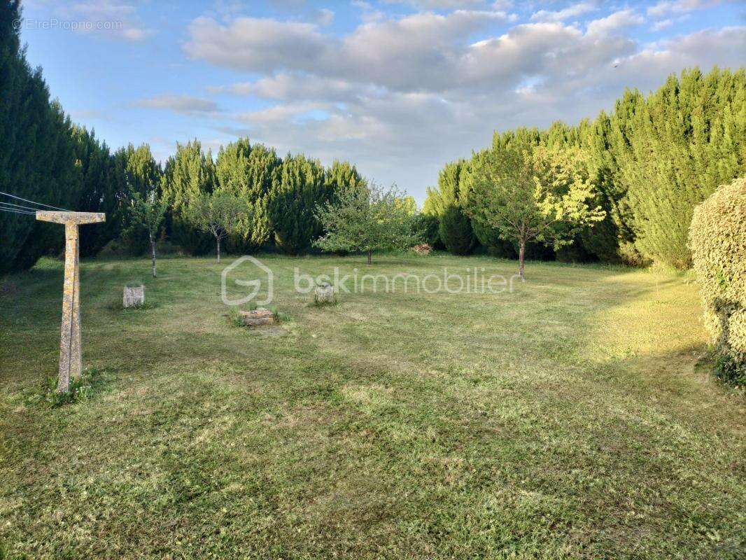 Charmante Demeure, 150m2,  plain pied, avec jardin, 4 chambres - photo 17