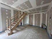 Maison à SAINT-SEBASTIEN-SUR-LOIRE