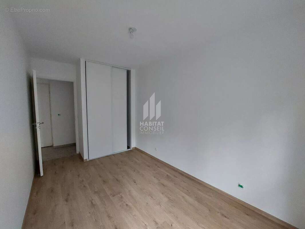 Appartement à SAINT-MARTIN-D'HERES