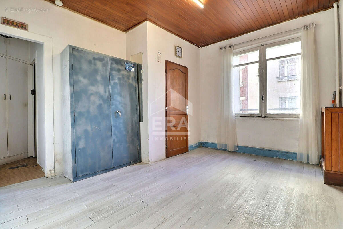 Appartement à AUBERVILLIERS