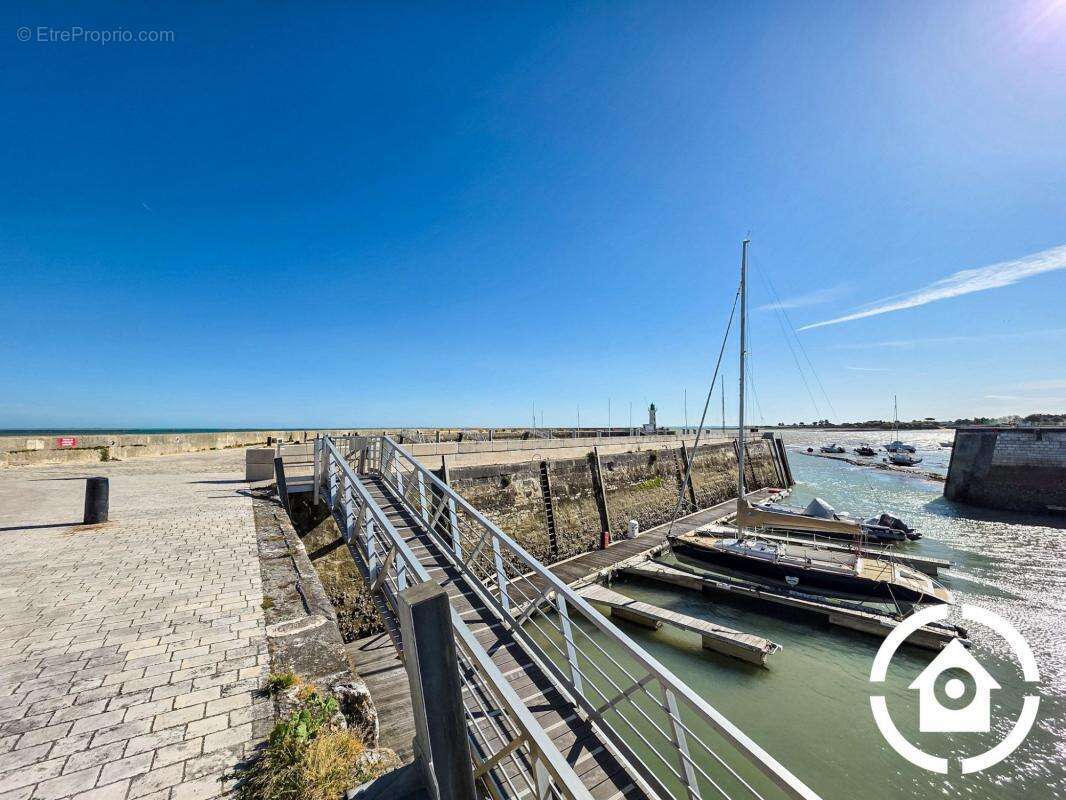 Maison à LA FLOTTE