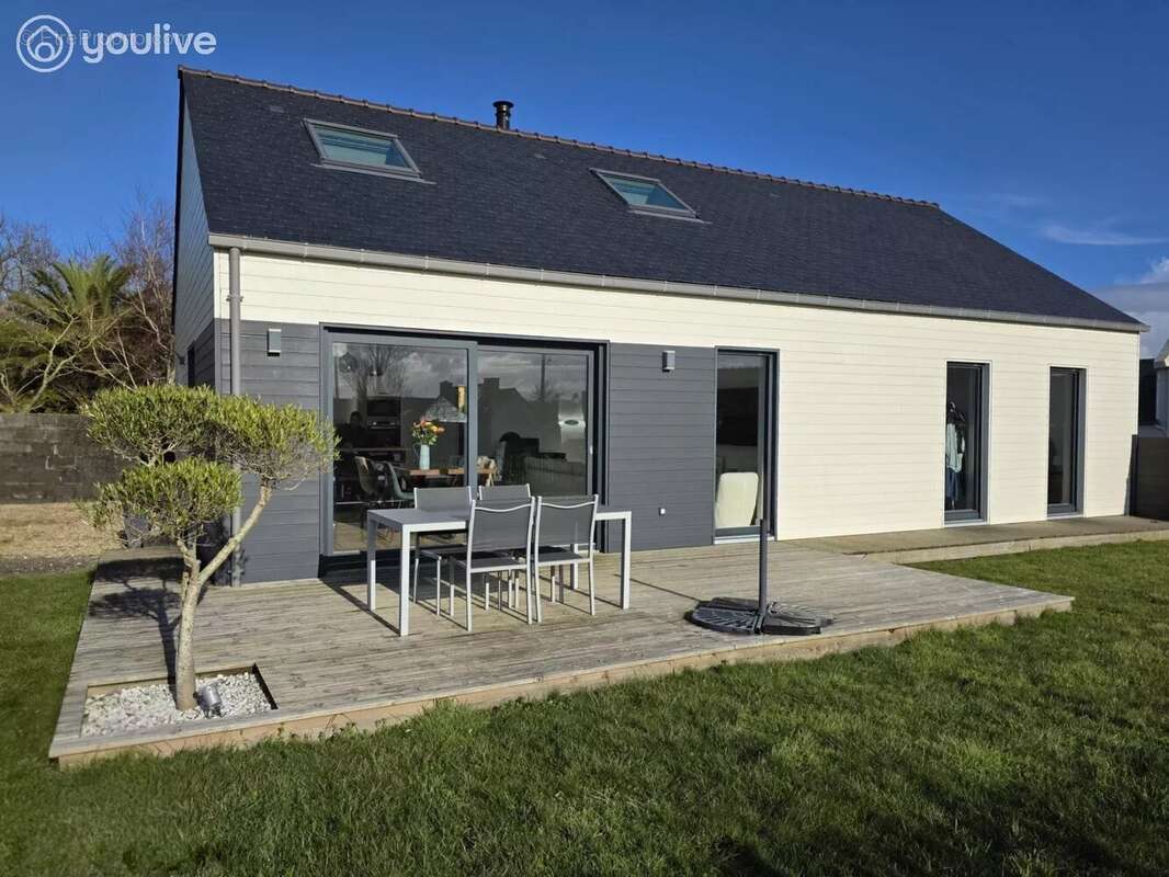 Maison à PLOUGUERNEAU