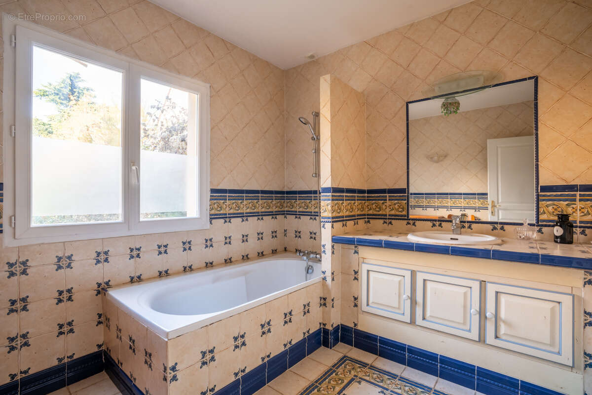 Maison à CARRIERES-SUR-SEINE