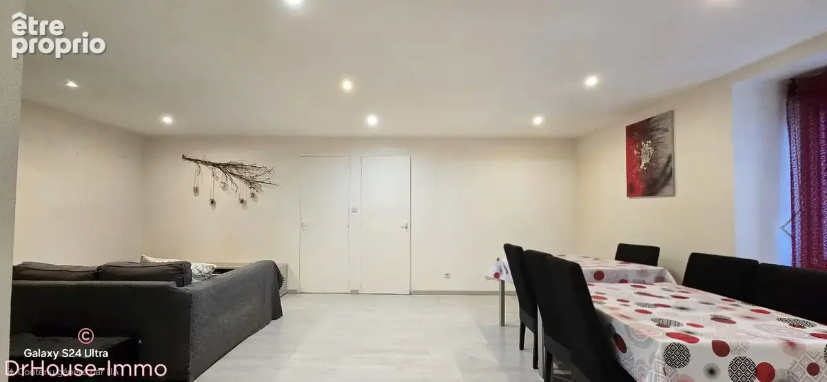 Appartement 4 pièces 92 m² à vendre à Firminy (42700) - photo 2
