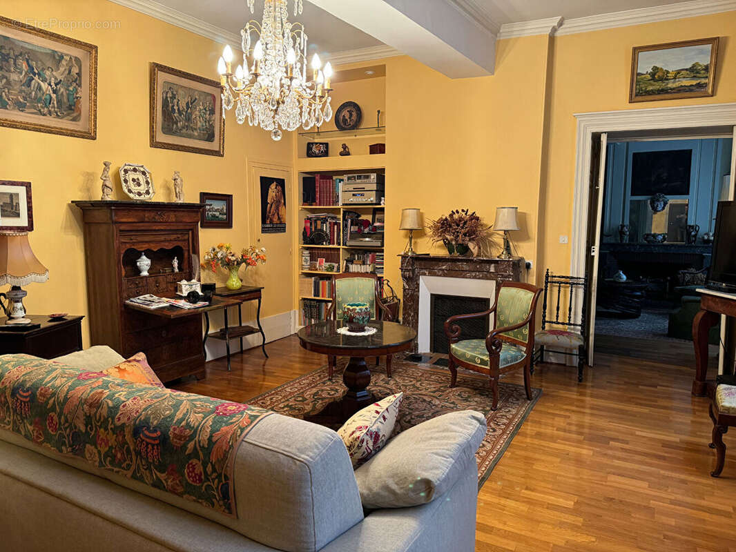 Appartement à MOULINS