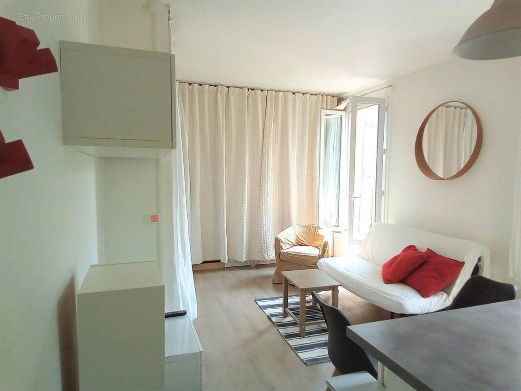 Appartement à IVRY-SUR-SEINE