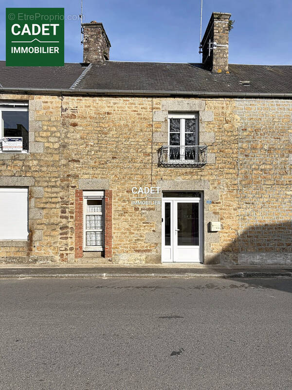 Maison à LA LUCERNE-D'OUTREMER