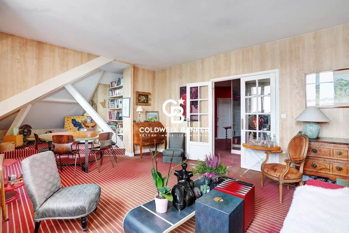 Appartement à VERSAILLES