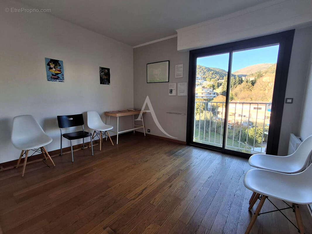 Appartement à VENCE