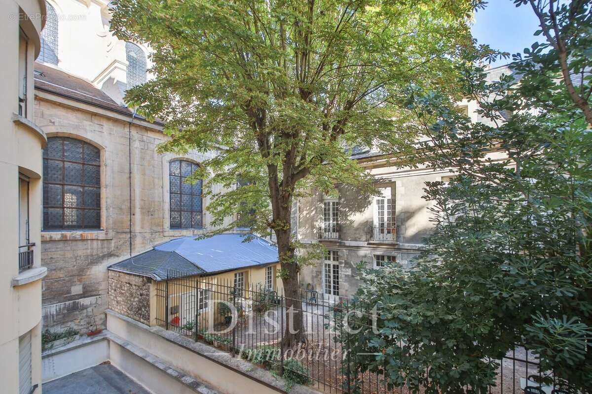Appartement à PARIS-4E