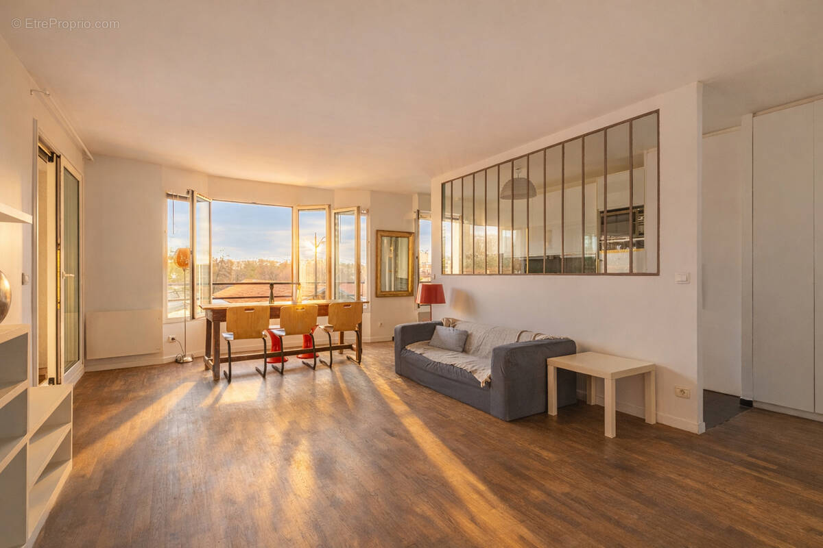 Appartement à PARIS-15E