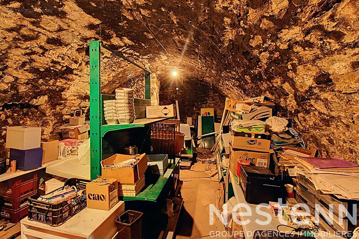 Commerce à FIGANIERES