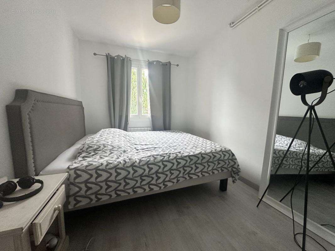 Maison à TREMBLAY-LES-VILLAGES