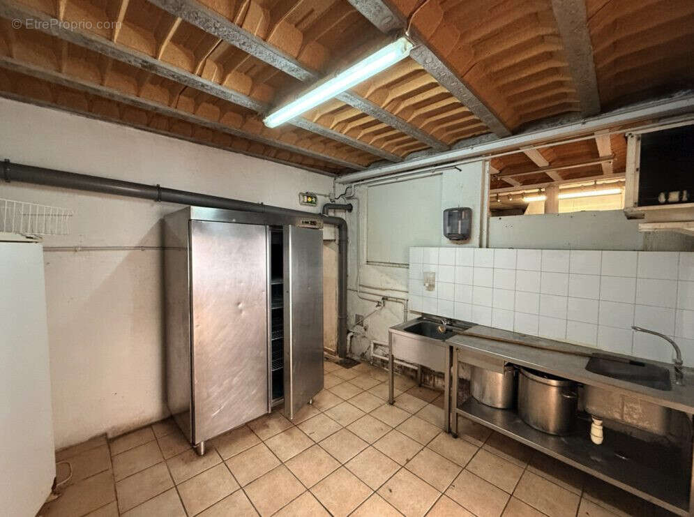Commerce 250 m² à Vidauban  - photo 7