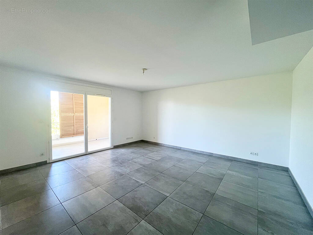 Appartement à MARSEILLE-12E