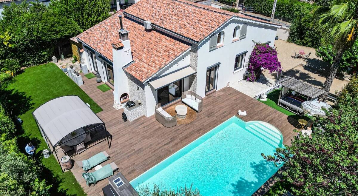 Maison à MOUGINS