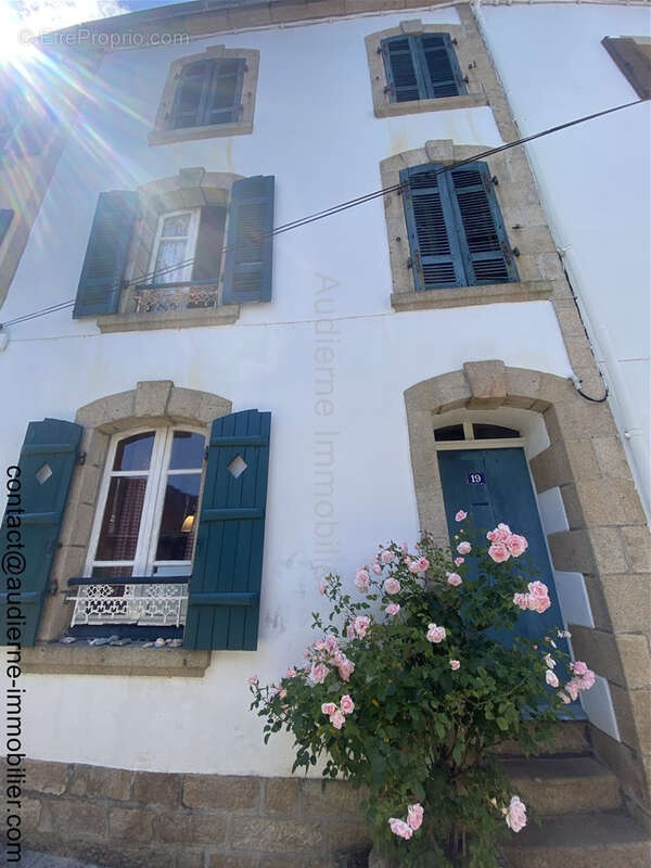 Maison à AUDIERNE