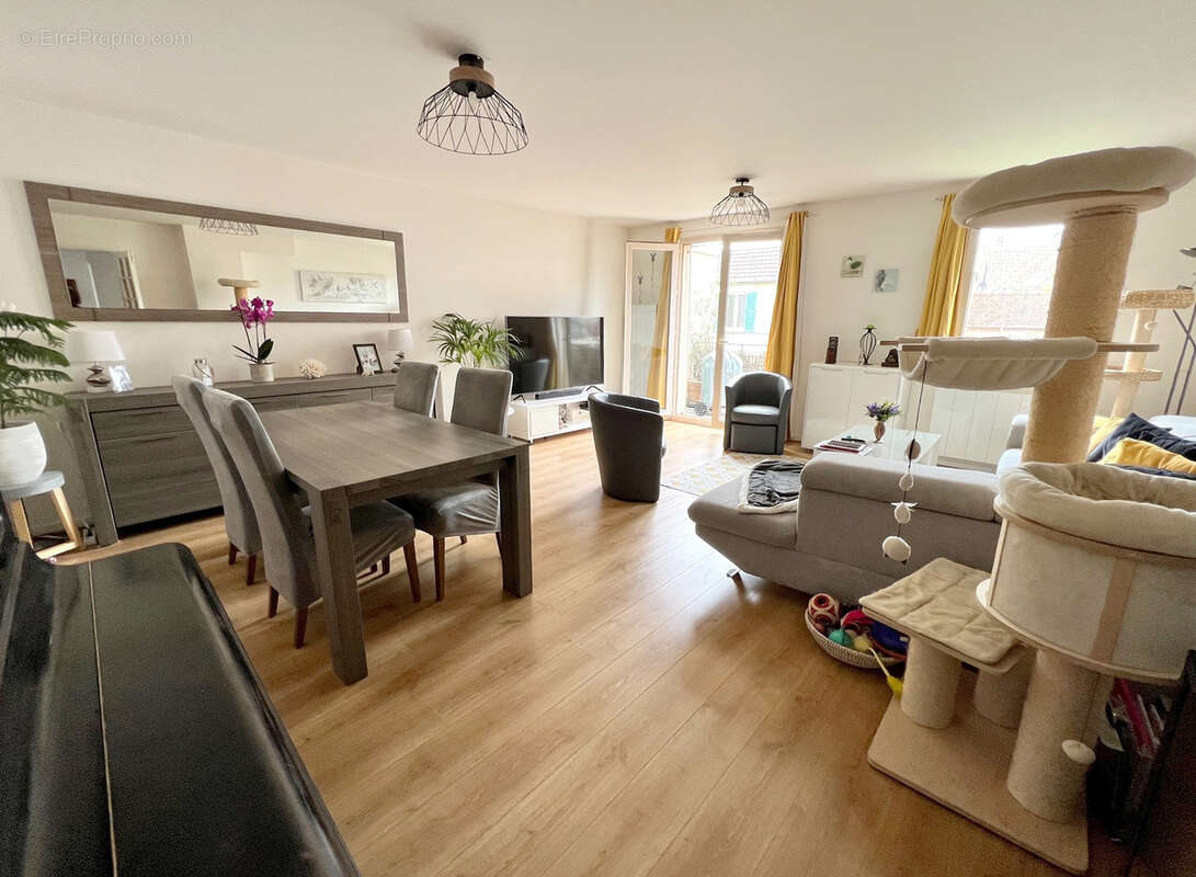 Appartement à HOUDAN