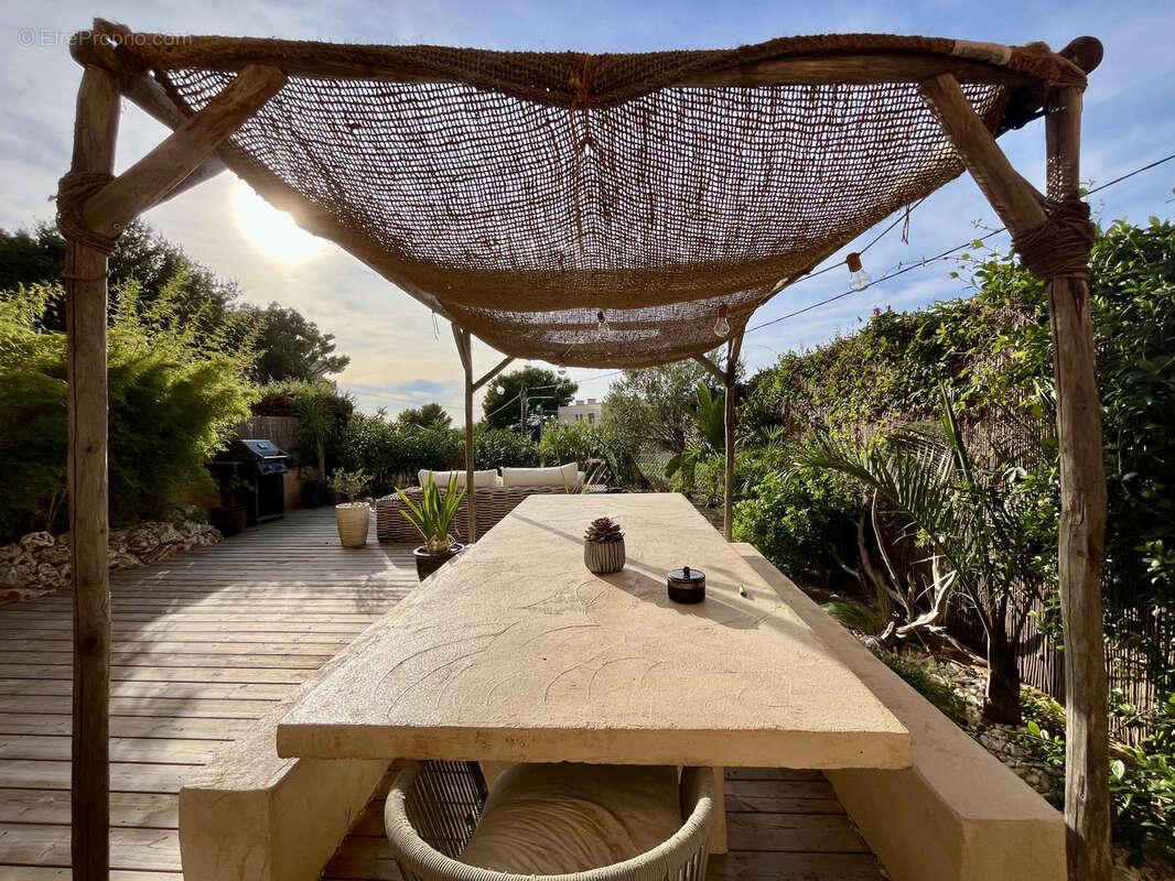 Appartement à SIX-FOURS-LES-PLAGES