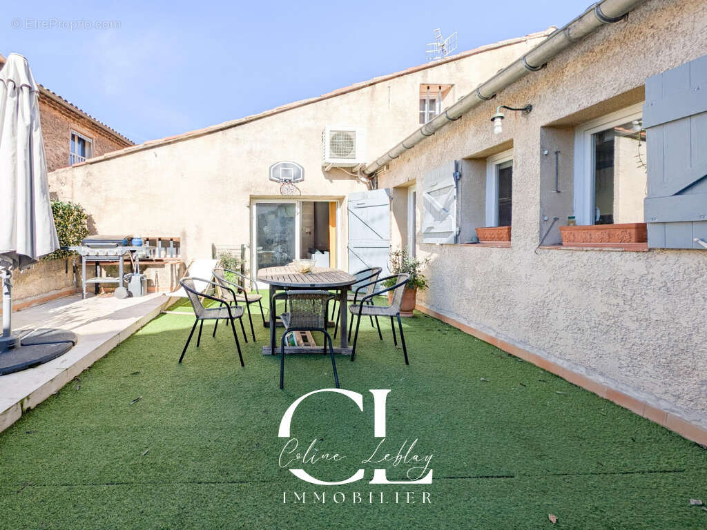 Maison à MEYRARGUES