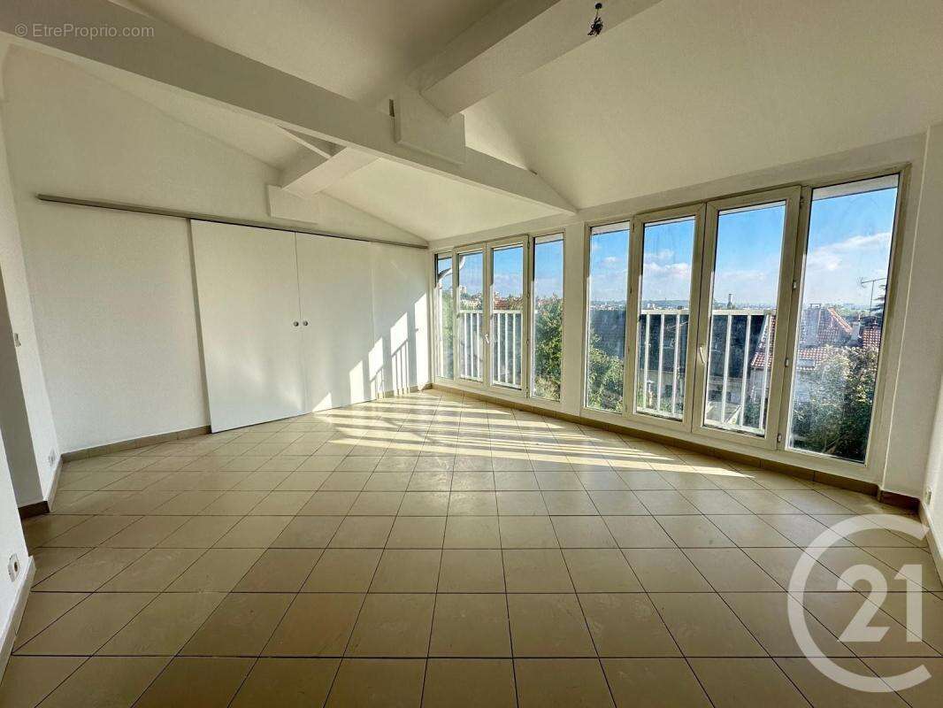 Appartement à FONTENAY-SOUS-BOIS