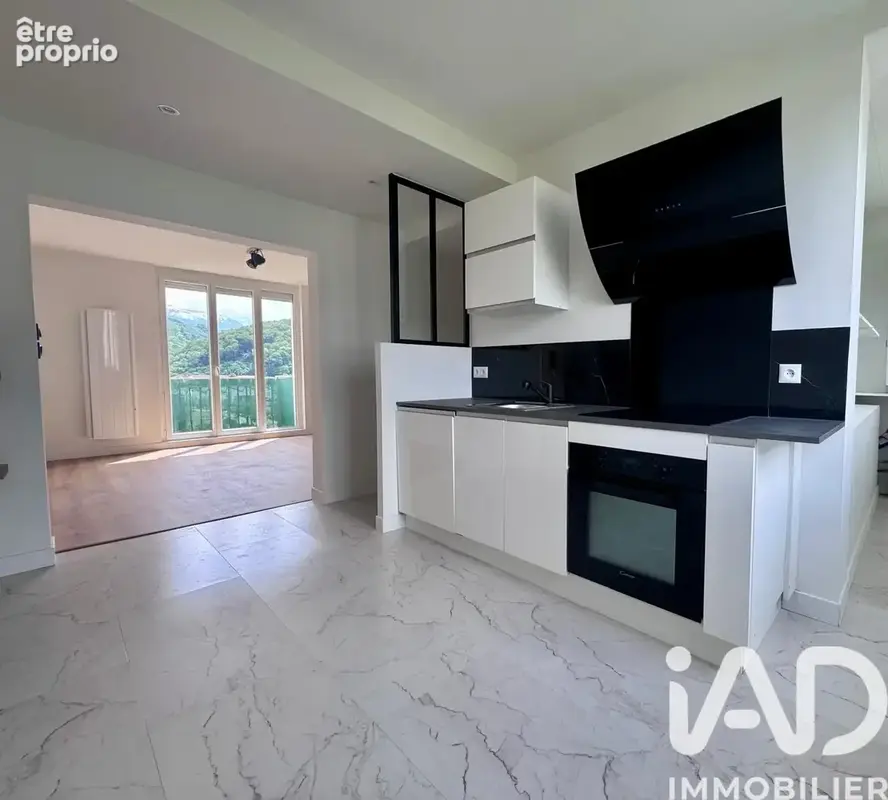 Photo 1 - Appartement à LE PONT-DE-CLAIX