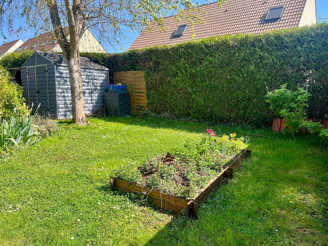 Maison à LIVRY-SUR-SEINE