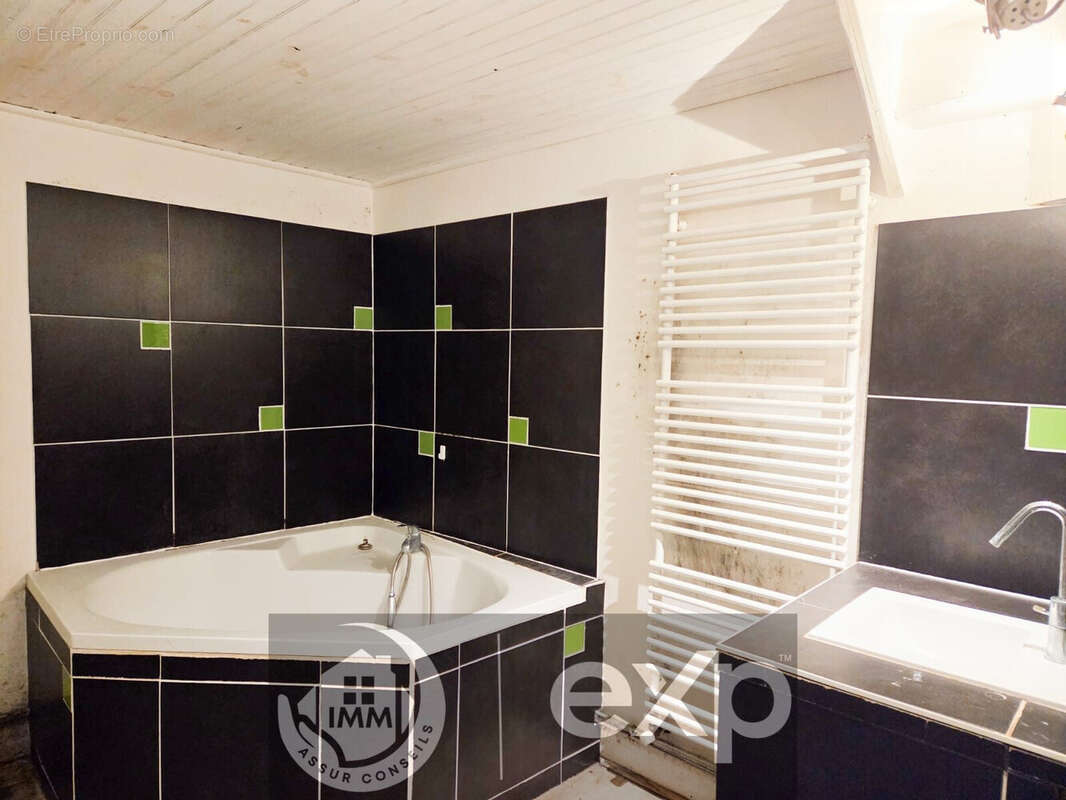 Maison à SAINT-GENIX-SUR-GUIERS